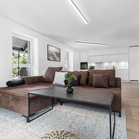 Kiechls Homebase - Adults Only טארנץ