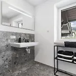 Kiechls Homebase - Adults Only شقة تارينز